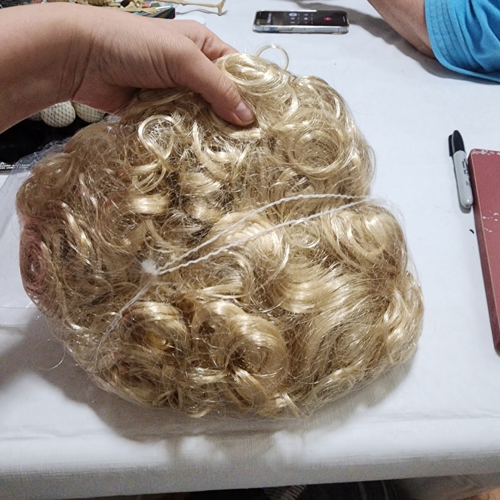 High School Heartbreaker wig.